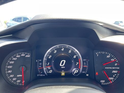 Used 2016 Chevrolet Corvette Stingray Coupe w/ Carbon Flash Badge Package RWD image 11