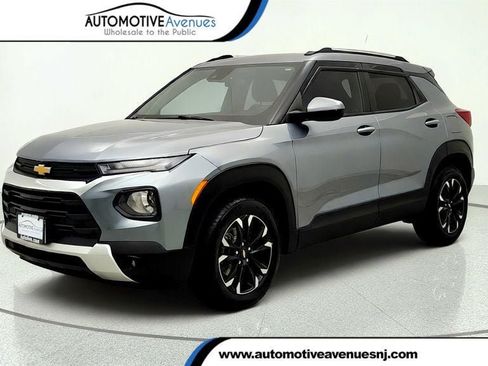 Used 2022 Chevrolet TrailBlazer LT AWD/4WD image 1