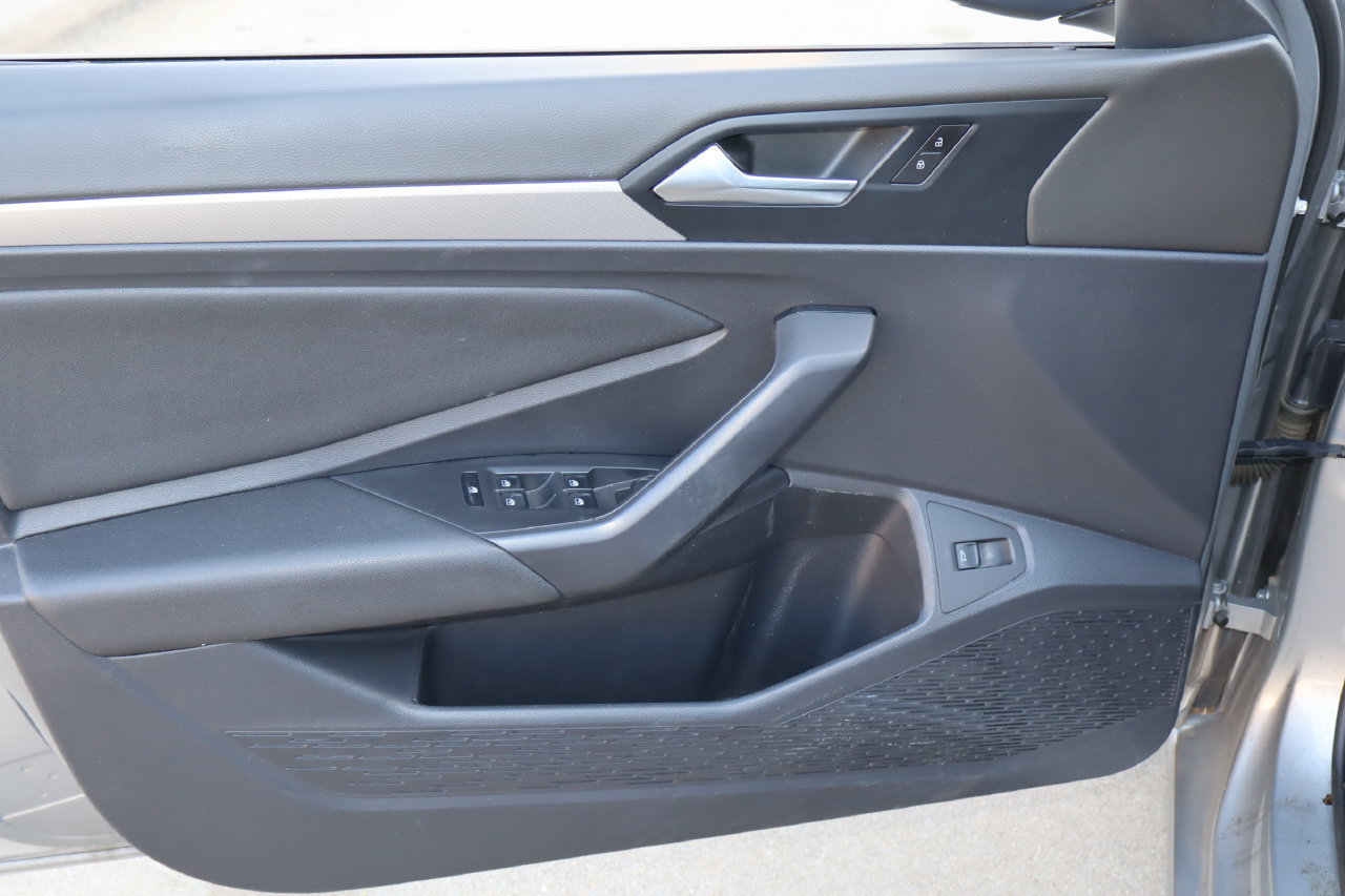 Used 2019 Volkswagen Jetta S w/ Driver Assistance Package FWD image 18