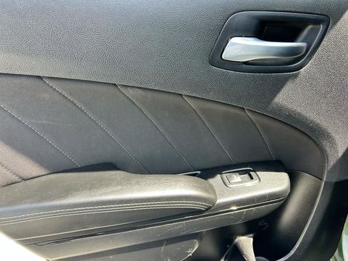 Used 2021 Dodge Charger SXT w/ Blacktop Package image 15