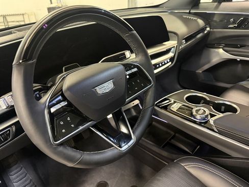 Used 2024 Cadillac Lyriq Sport AWD/4WD image 24