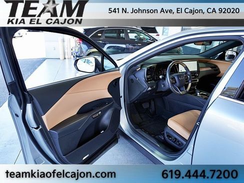 Used 2023 Lexus RX 350 Premium image 40