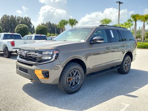 New 2027 Ford Expedition Tremor w/ Driver's Package AWD/4WD image 4