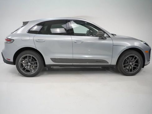 Certified 2025 Porsche Macan Turbo image 9