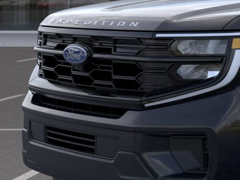 New 2026 Ford Expedition Active AWD/4WD image 17