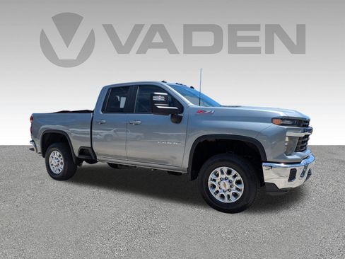 New 2026 Chevrolet Silverado 2500 LT w/ Safety Package AWD/4WD image 3