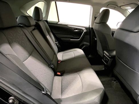 Used 2024 Toyota RAV4 XLE FWD image 20