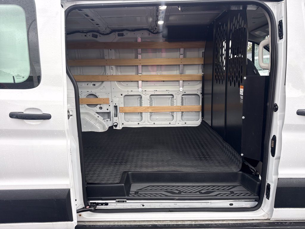 Used 2025 Ford Transit 250 Low Roof w/ Exterior Upgrade Package RWD image 17