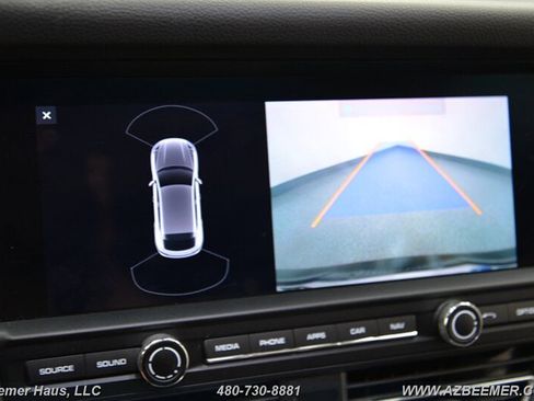 Used 2020 Porsche Macan S image 32