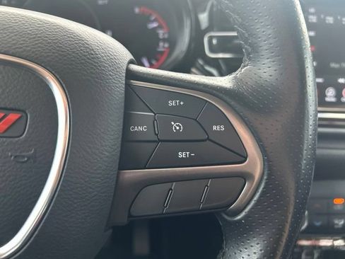 Used 2022 Dodge Durango SXT w/ Anodized Platinum Package RWD image 22