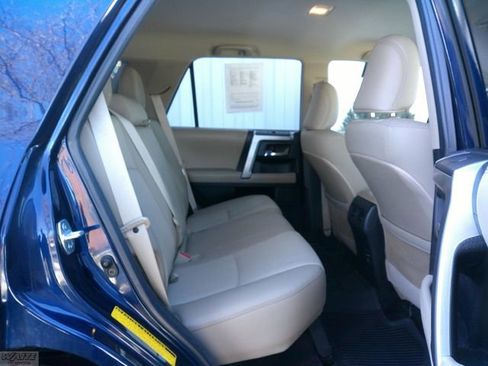 Used 2019 Toyota 4Runner SR5 Premium image 27