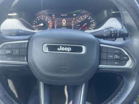 Used 2022 Jeep Compass Latitude w/ Sun and Sound Group image 8