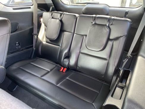 Used 2022 Ford Explorer XLT w/ Equipment Group 202A image 33