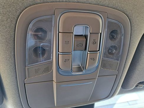 Used 2020 Hyundai Santa Fe SEL image 18