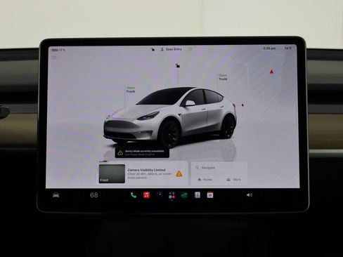 Used 2023 Tesla Model Y Long Range AWD/4WD image 23