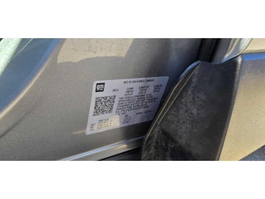 Used 2025 Chevrolet Trax LS w/ LS Convenience Package FWD image 14
