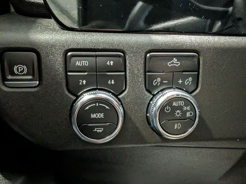 Used 2023 GMC Sierra 1500 Elevation AWD/4WD image 23