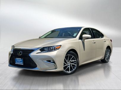 Used 2017 Lexus ES 350 w/ Navigation System Package