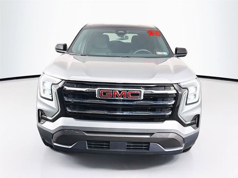 Used 2025 GMC Terrain Elevation AWD/4WD image 2