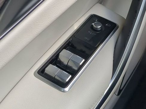 Used 2022 Jaguar F-PACE S AWD/4WD image 30