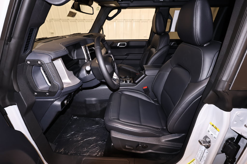 New 2026 Ford Bronco Outer Banks AWD/4WD image 11
