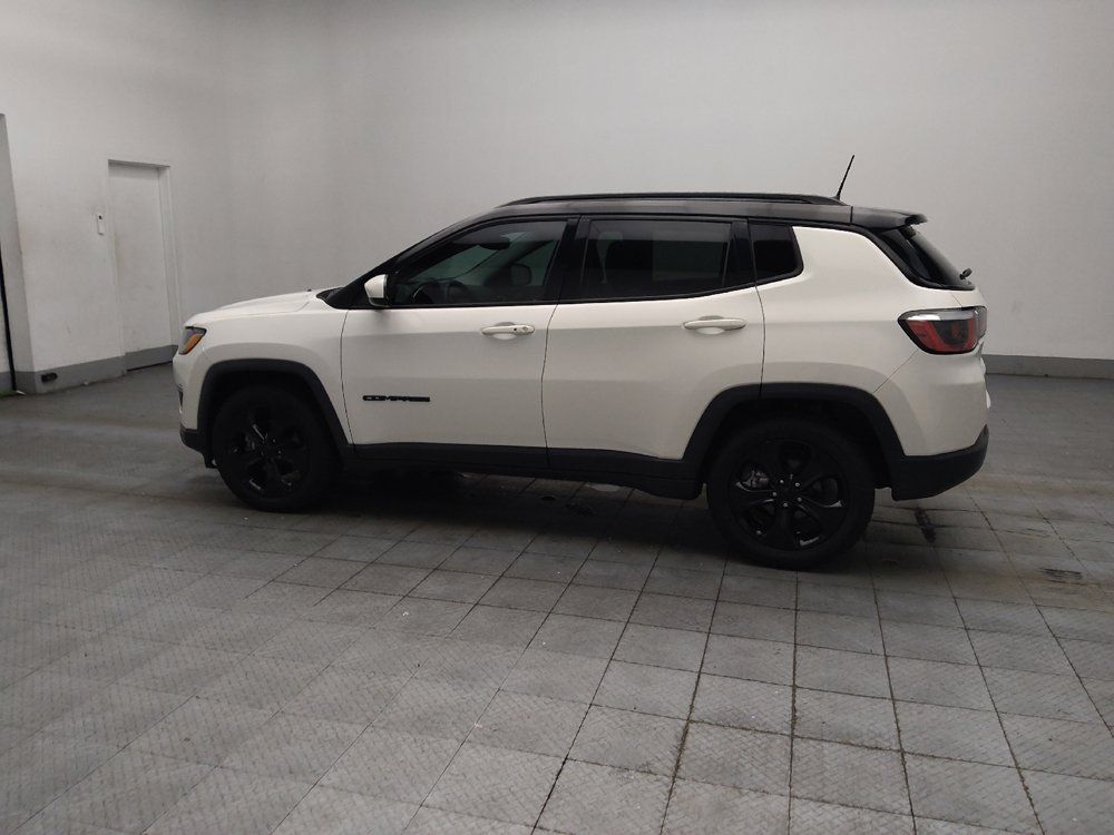 Used 2018 Jeep Compass Latitude w/ Popular Equipment Group FWD image 3