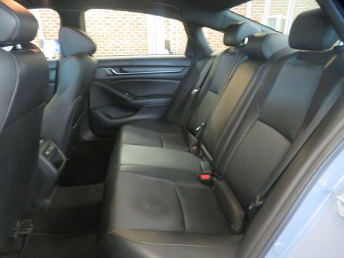Used 2021 Honda Accord Sport image 19