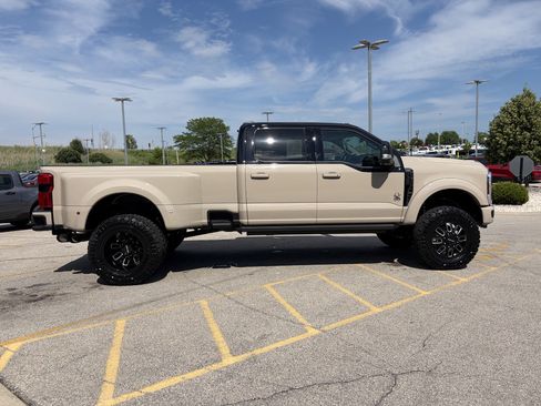 New 2026 Ford F350 Lariat w/ Lariat Premium Package AWD/4WD image 4