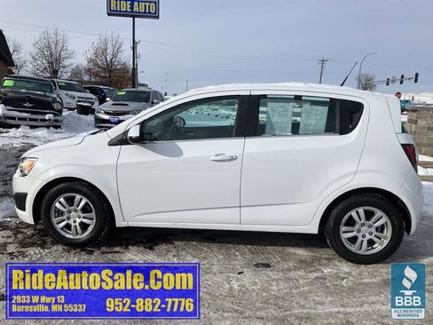 Used 2012 Chevrolet Sonic LT image 8