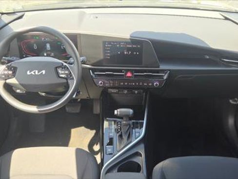 Used 2026 Kia Niro LX FWD image 24