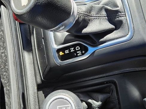 Used 2023 Jeep Wrangler Sport image 22