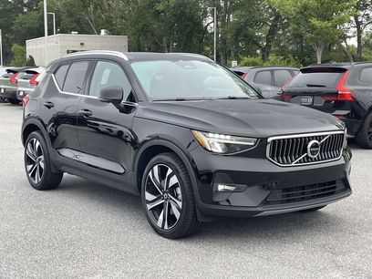 Used 2023 Volvo XC40 B5 Plus w/ Protection Package Premier