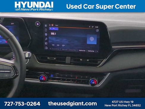 Used 2025 Chevrolet Equinox RS w/ Safety and Technology Package FWD image 16