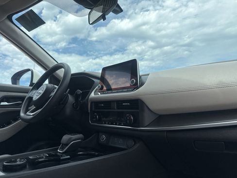 Certified 2023 Nissan Rogue SV AWD/4WD image 16