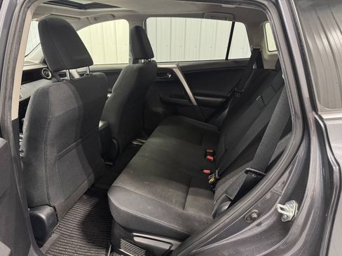 Used 2018 Toyota RAV4 XLE w/ Convenience Package AWD/4WD image 14