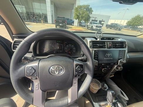 Used 2021 Toyota 4Runner SR5 Premium w/ Moonroof Package image 7