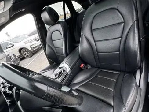 Used 2019 Mercedes-Benz GLC 300 4MATIC image 19