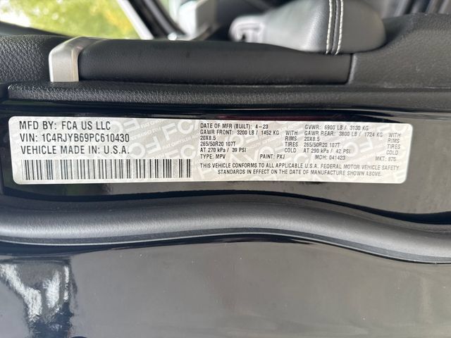 Used 2023 Jeep Grand Cherokee 4WD 4xe image 16