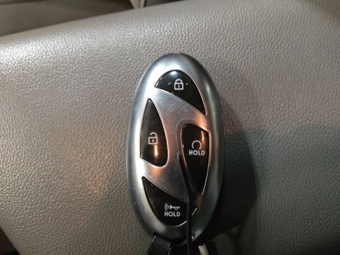 Used 2024 Hyundai Elantra SEL FWD image 32