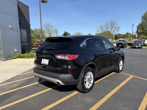 Used 2021 Ford Escape SE w/ Convenience Package AWD/4WD image 6