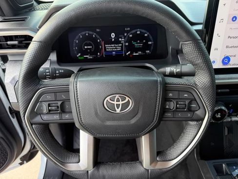 Used 2024 Toyota Tacoma 4x4 Double Cab Hybrid image 17