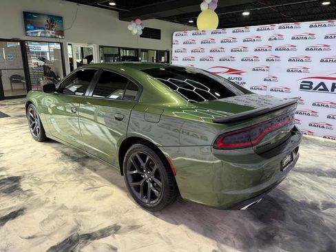 Used 2021 Dodge Charger SXT w/ Blacktop Package image 12