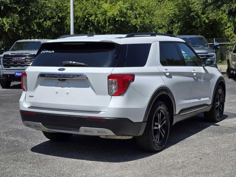 Used 2023 Ford Explorer XLT w/ Equipment Group 202A RWD image 7