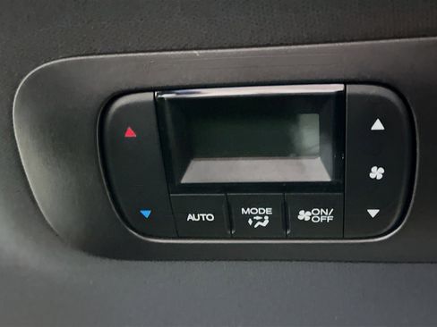 Used 2025 Honda Odyssey Sport-L image 27
