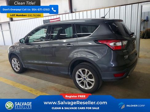 Used 2017 Ford Escape SE FWD image 3