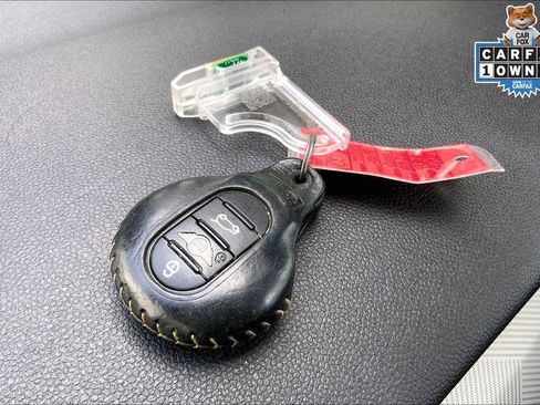 Used 2022 MINI Cooper Convertible w/ Signature Upholstery Package image 12