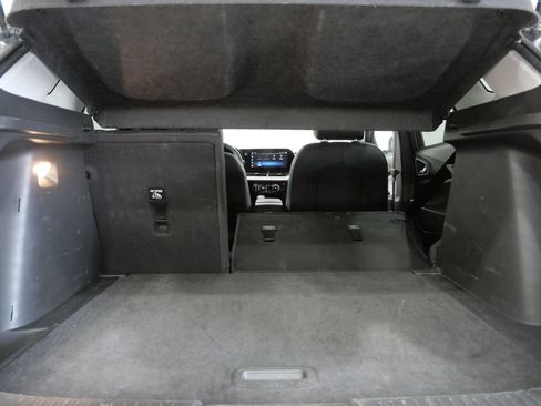 Used 2025 Chevrolet Trax LT FWD image 25
