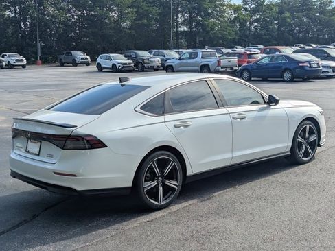 Used 2023 Honda Accord Sport image 7