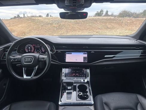 Used 2019 Audi Q8 Premium Plus AWD/4WD image 20
