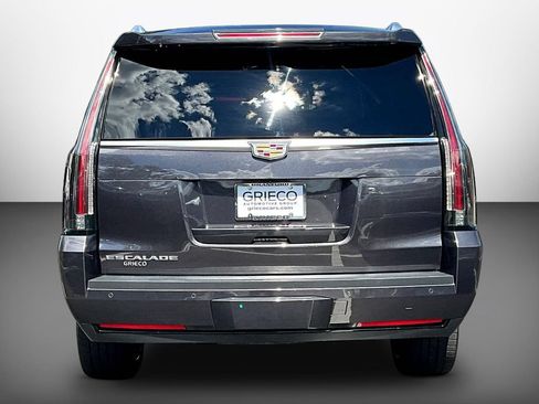 Used 2016 Cadillac Escalade ESV Luxury AWD/4WD image 6